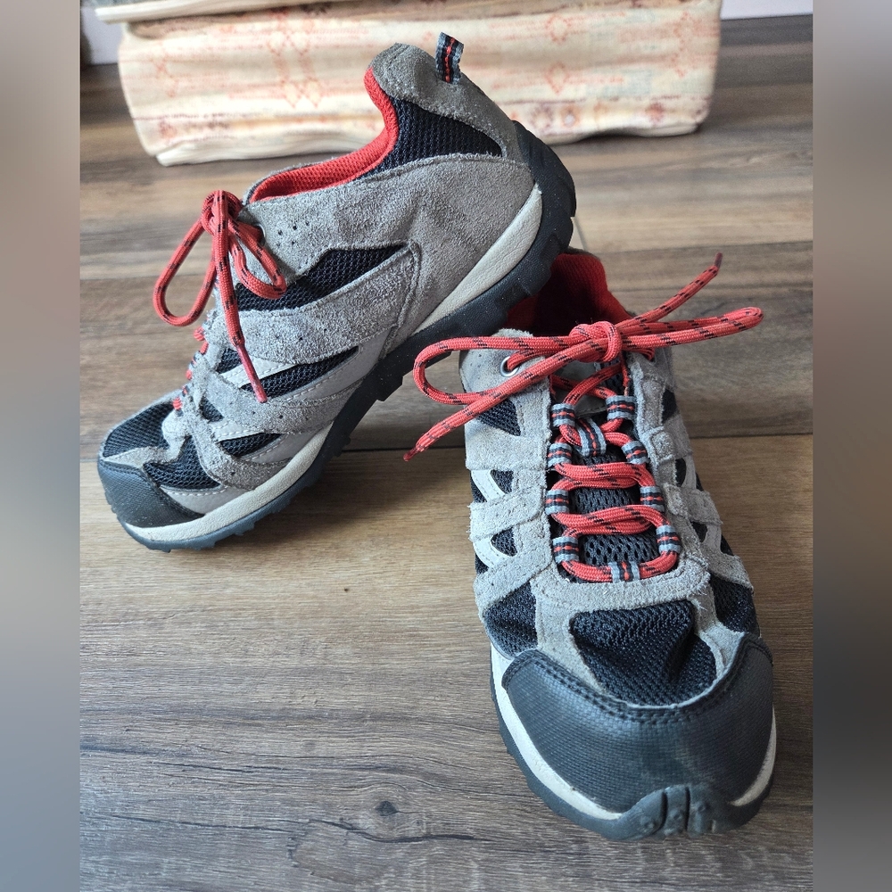 Columbia Youth Redmond Waterproof Hiking Shoes